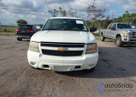 2009 Chevrolet Tahoe Ls z USA, uszkodzony, nr VIN 1GNFC13C99R215860